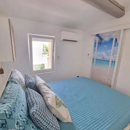 Charmante Petite Maison