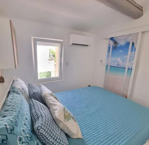 Charmante Petite Maison